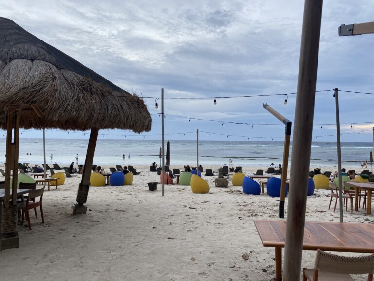 사우스팜리조트 해변