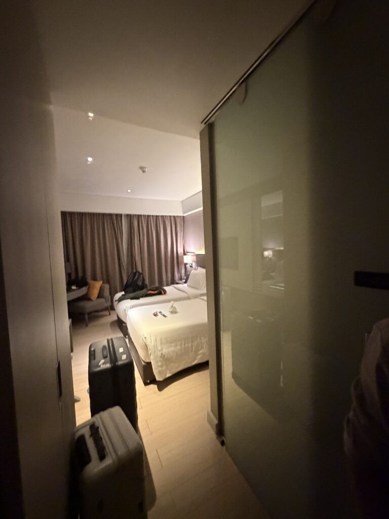 그랜드 머큐어 빠통 풀억세스룸